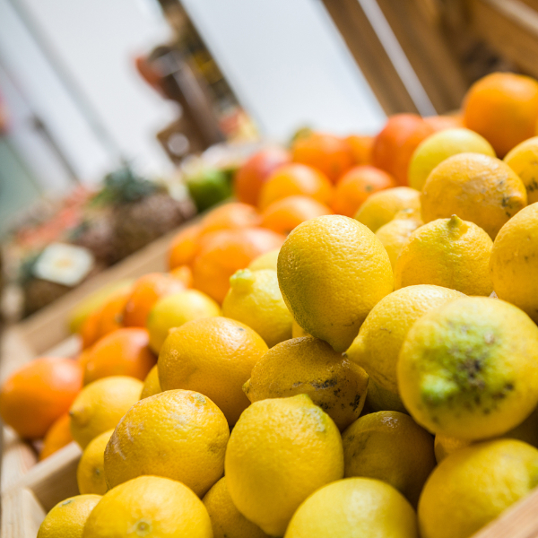 Zitronen und Orangen von POIS – Natürlich Portugal. Zitronen und Orangen von POIS – Natürlich Portugal.